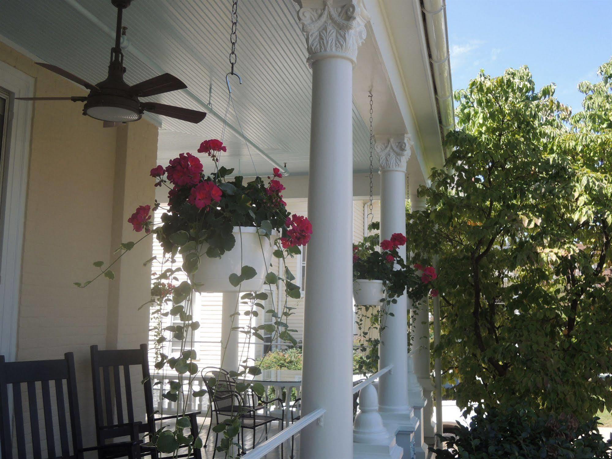 200 South Street Inn Charlottesville Ngoại thất bức ảnh