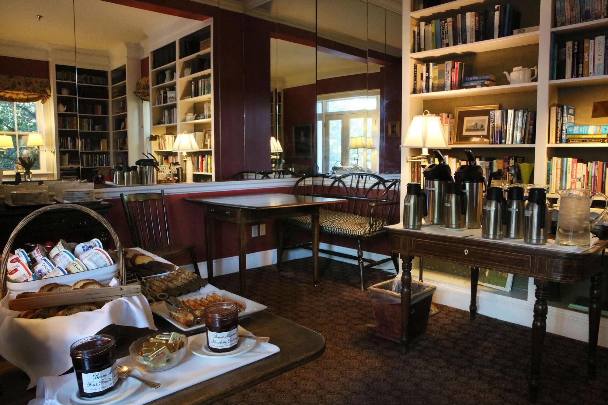 200 South Street Inn Charlottesville Ngoại thất bức ảnh